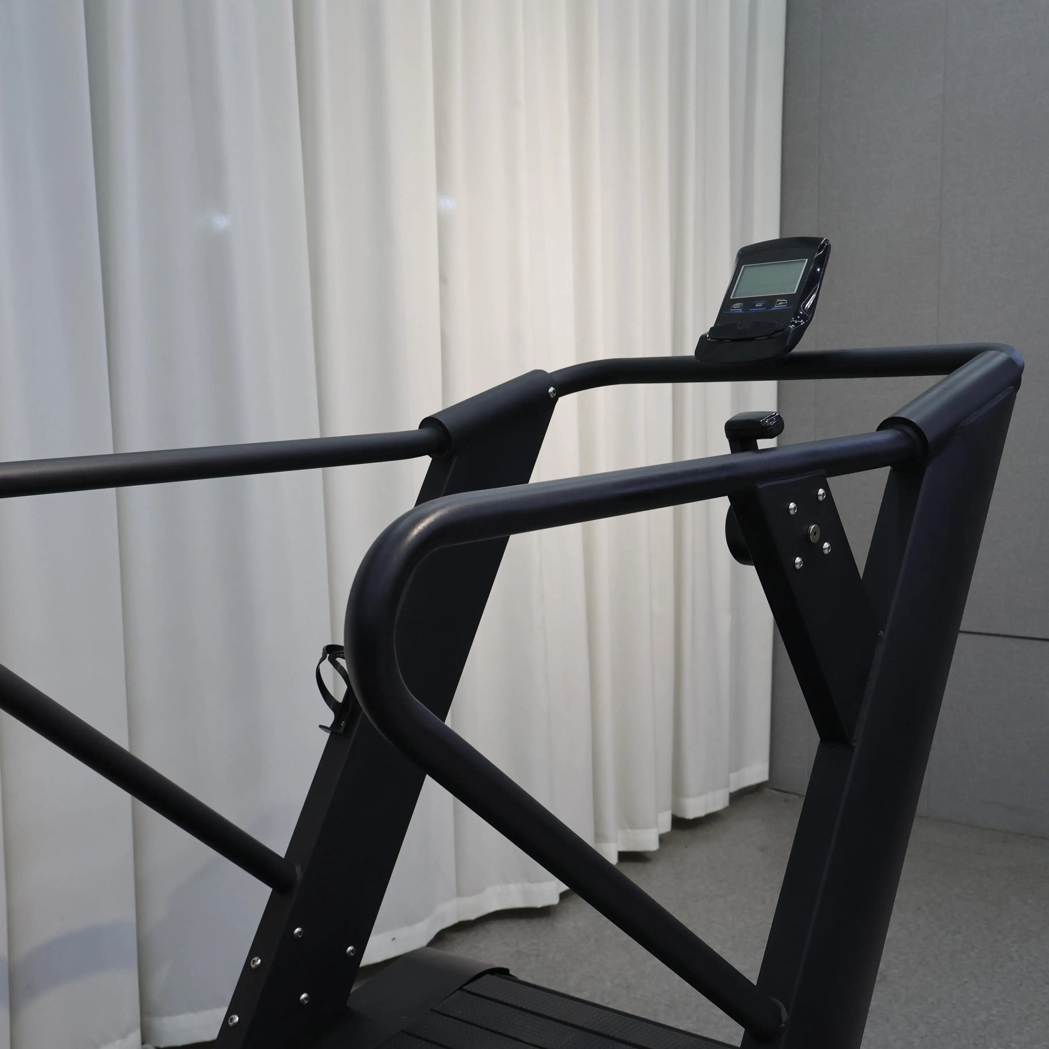 Hot Sales Gym Fitness Equipment Commercial Curve Treadmill Non- Motorized Curved Treadmill Hot Sales Gym Fitness Equipment